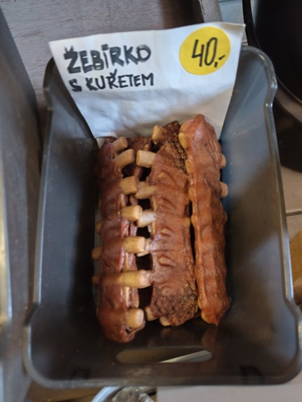 Žebírka s kuřecím masem