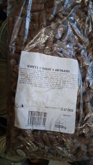Sušené kuřecí s mrkví a bazalkou