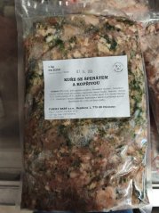 KUŘE CELÉ MLETÉ SE ŠPENÁTEM A KOPŘIVOU 1KG