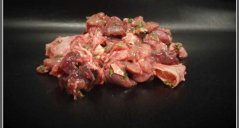 HOVĚZÍ  DROBY S CHRUPAVKOU A PETRŽELKOU 1KG